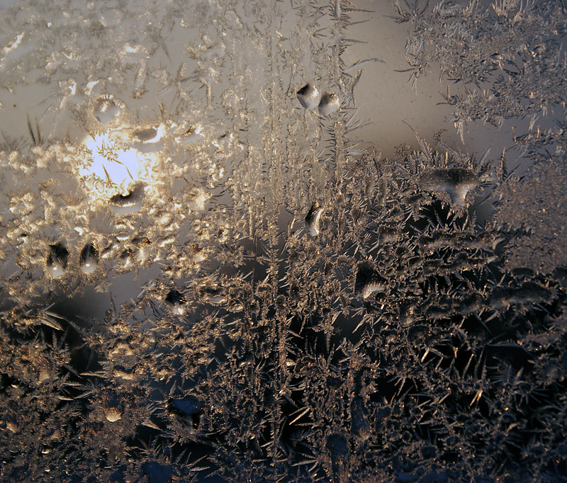 ráno - zamrzlé okno ll.jpg